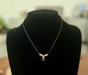 שרשרת טיפה שחורה
