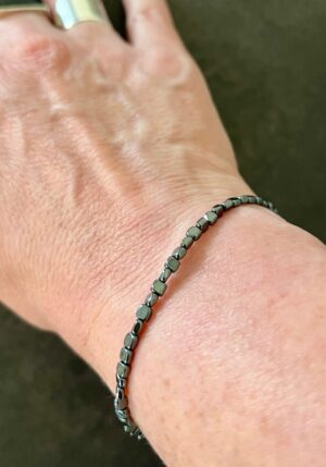 צמיד המטייט שחור