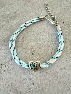 צמיד חוט לב חברות