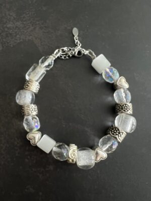 צמיד חרוזי זכוכית