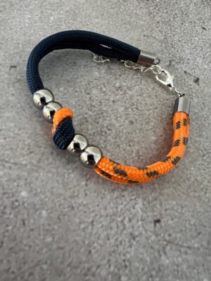 צמיד קשר כחול וכתום