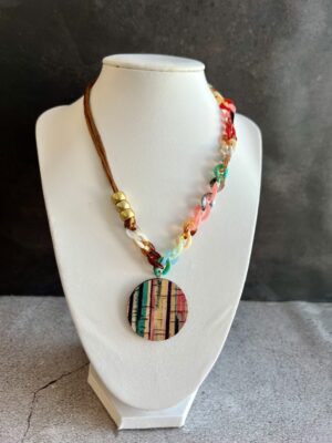 שרשרת שילובים צבעונית