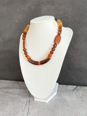 שרשרת חרוזים אדמה