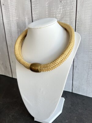 שרשרת חבל עם אלמנט זהב עתיק