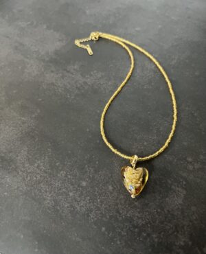 שרשרת חרוזי ונציה תליון לב זהב