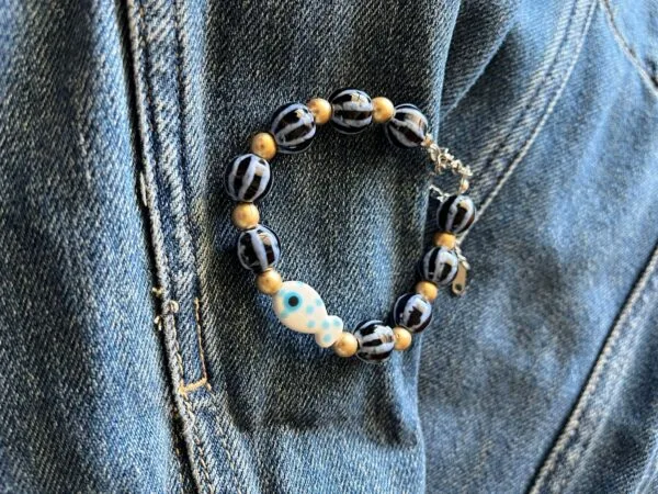 ⁦לוק דנים קלאסי בשיק עירוני⁩ – תמונה ⁦3⁩