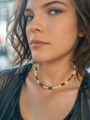 שרשרת פנינים וחרוזי ג׳ספר