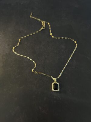 שרשרת לולאות מרקיזה שחורה