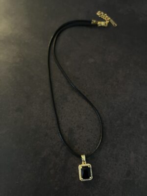 שרשרת חוט מרקיזה  שחורה