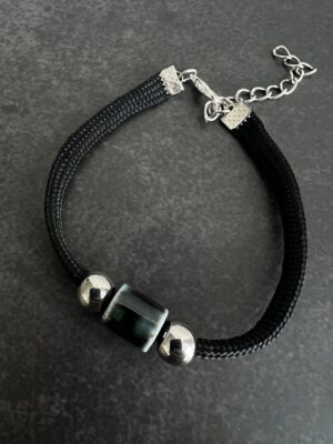 צמיד חבל שחור חרוז קרמיקה