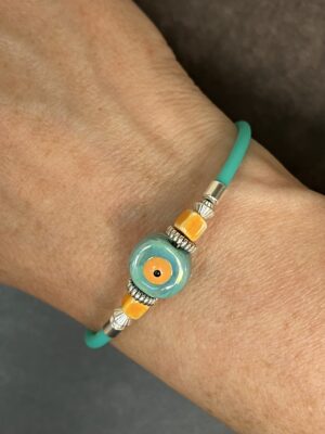 צמיד סיליקון צבעוני Eye Vibe