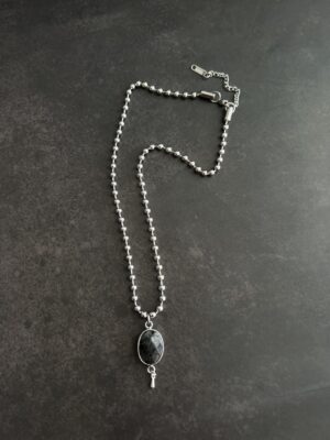 שרשרת כדורים תליון לברדורייט