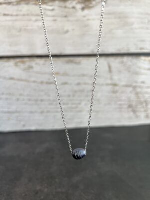 שרשרת לולאות פנינה שחורה