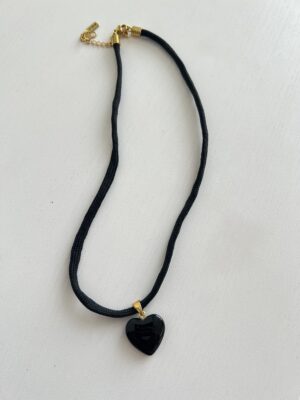 שרשרת חבל שחור לב שחור