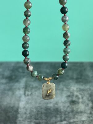 קולקציית גוונים שרשרת אבני חן בירוק ובורדו