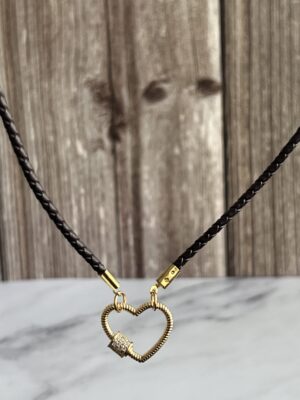 שרשרת צמה עור חום קרבינה בזהב