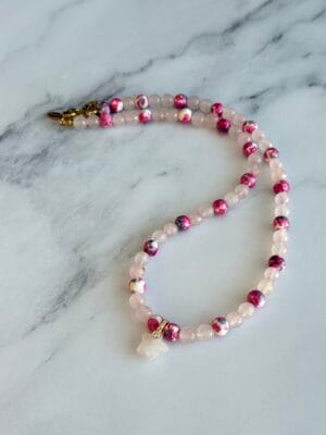 שרשרת פוסיל מנומר ורוז קוורץ