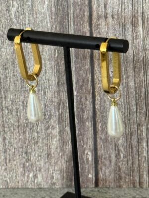 עגילים תלויים מוזהבים פנינה