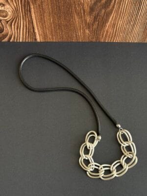 שרשרת שילובים חבל ולולאות