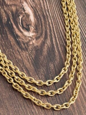 שרשרת לולאות שכבות מוזהבת