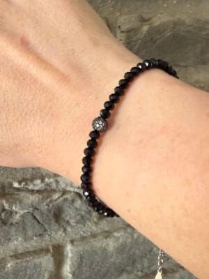 צמיד קריסטל שחור