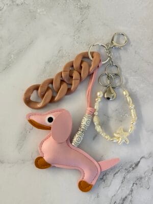 קישוט צ’ארם גדול כלבלב ורוד